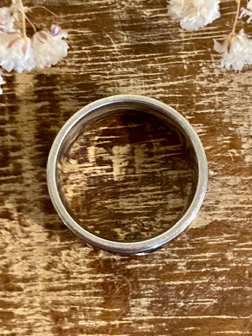 Aldo Black and Silver Screw Accent Men's Ring Size 8.5 - Picture 13 of 13